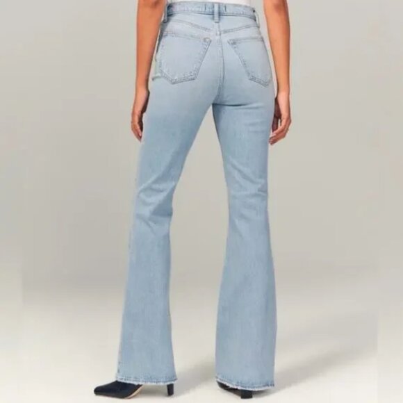 Abercrombie & Fitch The Flare Ultra High Rise Jean - Picture 2 of 5
